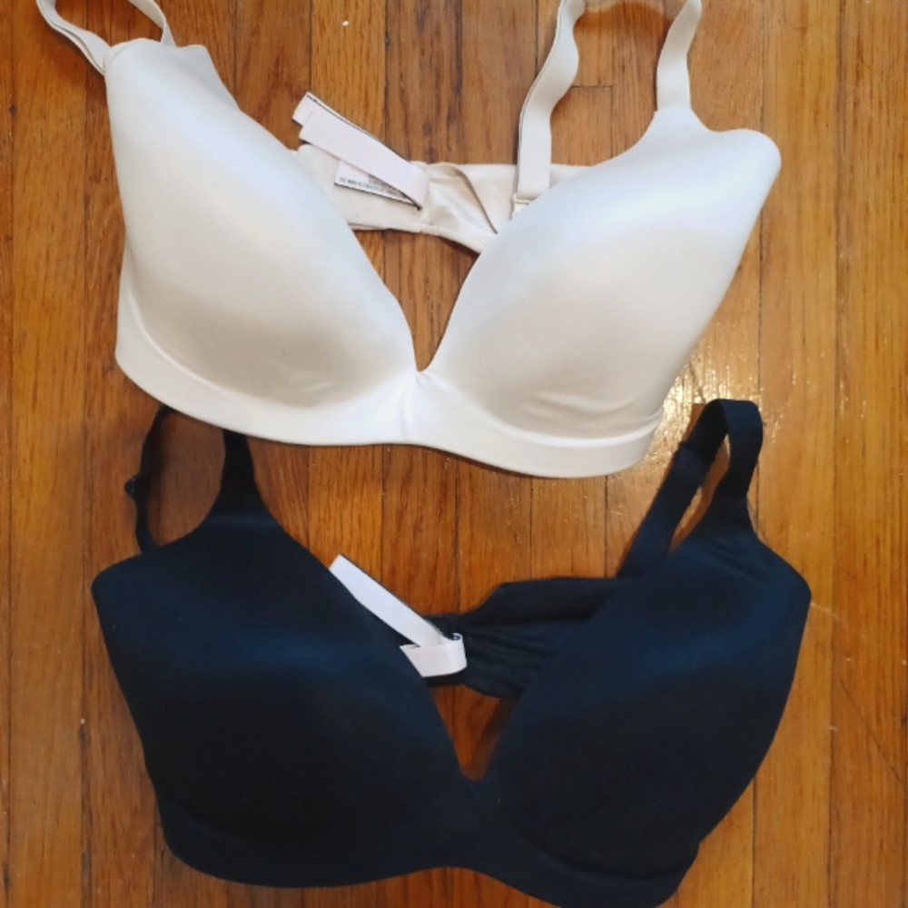 Set Of 2 Victoria's Secret Cream and Black Wireless Semi-Demi Bras